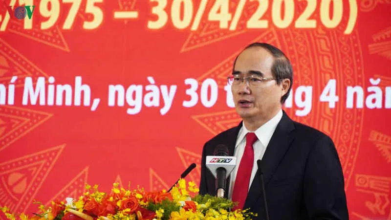 toàn cảnh lễ kỷ niệm 45 năm giải phóng miền nam, thống nhất đất nước hình 9 toan canh le ky niem 45 nam giai phong mien nam, thong nhat dat nuoc hinh 9