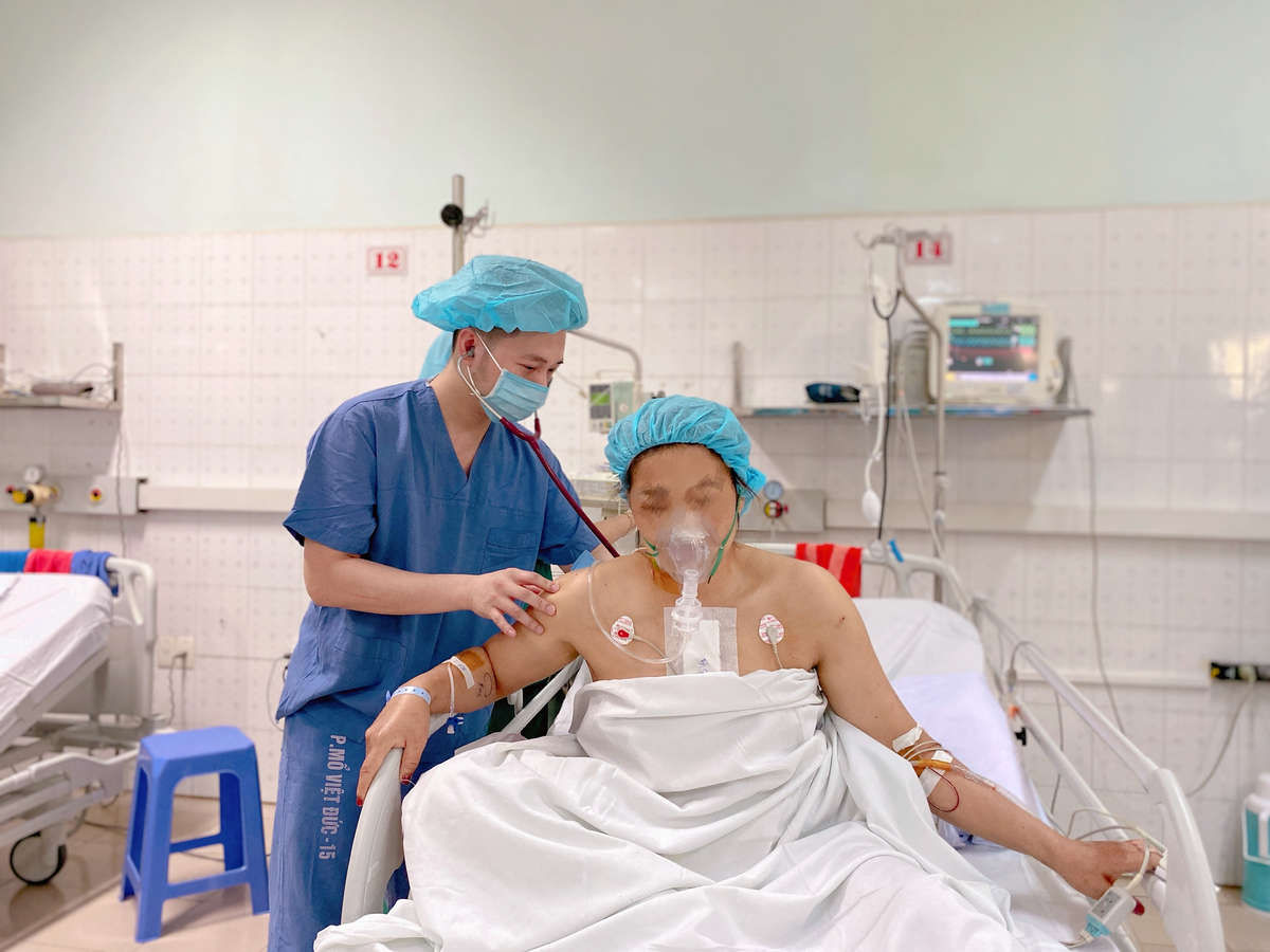 Cứu sống người phụ nữ bị đạn bắn xuyên tim - 1