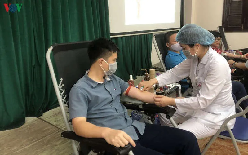 hoc vien chinh tri quoc gia ho chi minh to chuc hien mau tinh nguyen hinh 3