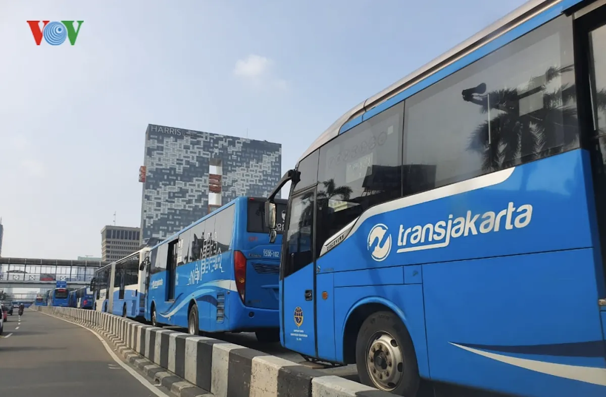 indonesia noi long lenh cam giao thong cong cong hinh 1