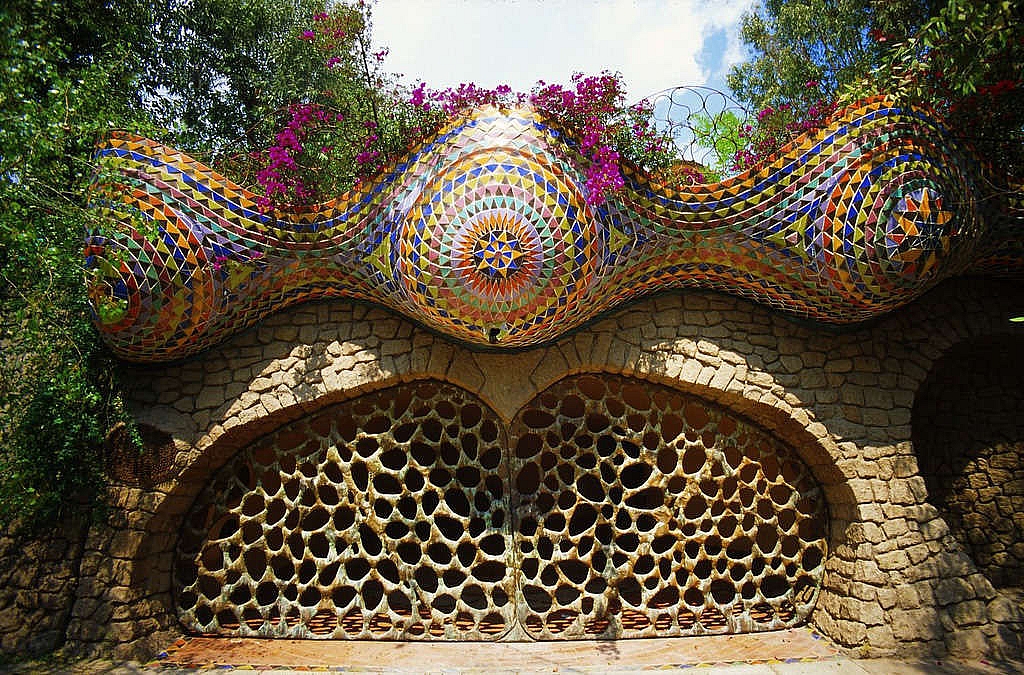 5 tòa nhà khiến người mắc chứng sợ lỗ rùng mình