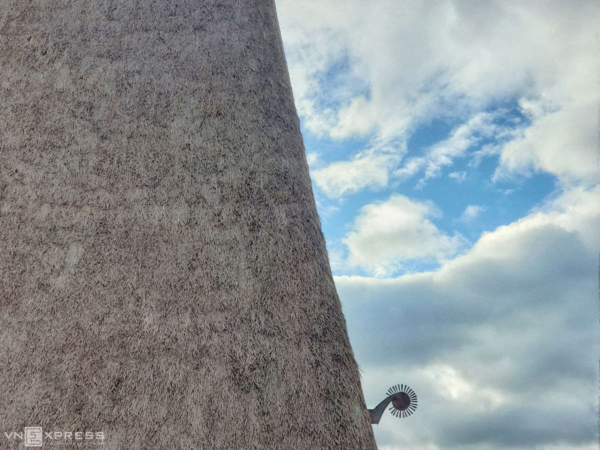 Nhà rông lớn nhất Tây Nguyên - Ảnh 4. Nhà rông lớn nhất Tây Nguyên - Ảnh 4.