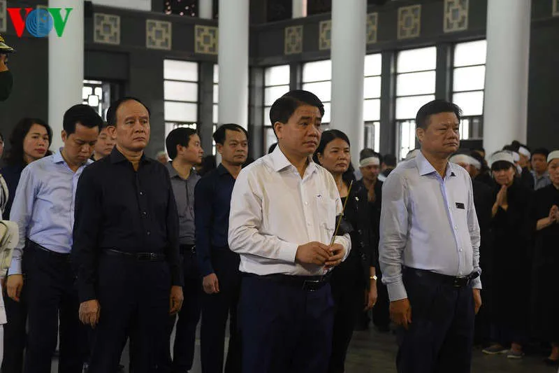 lanh dao dang, nha nuoc vieng va tien biet ong nguyen dinh huong hinh 13
