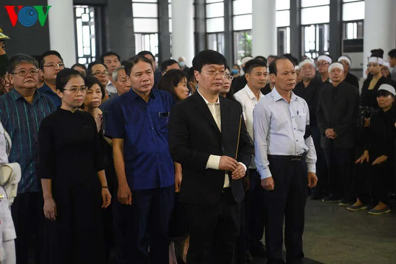 lanh dao dang, nha nuoc vieng va tien biet ong nguyen dinh huong hinh 14