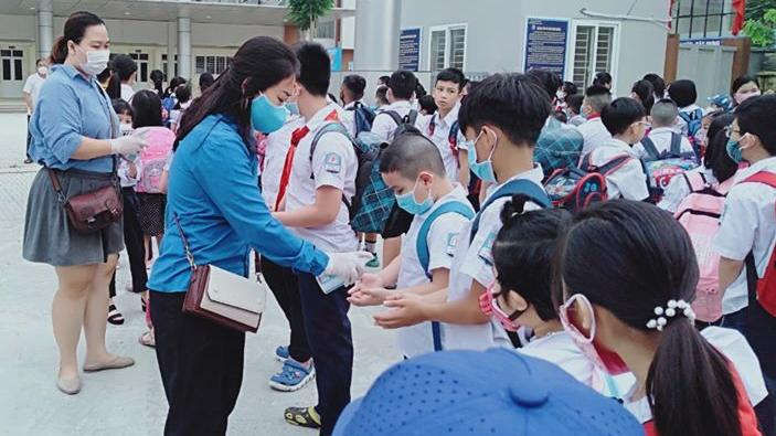 Đến nay Quận đoàn Hoàng Mai duy trì hiệu quả 42 đội hình tình nguyện