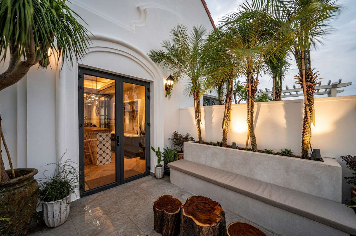 Vợ chồng Tiến Luật, Thu Trang “choáng ngợp” trước nhà phố phong cách Địa Trung Hải - Ảnh 10. Vợ chồng Tiến Luật, Thu Trang “choáng ngợp” trước nhà phố phong cách Địa Trung Hải - Ảnh 10.