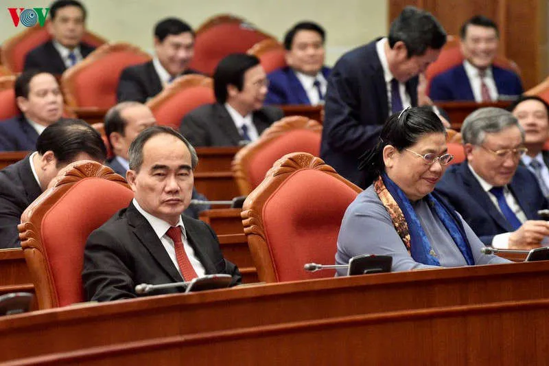 anh: toan canh phien be mac hoi nghi trung uong 12 hinh 9