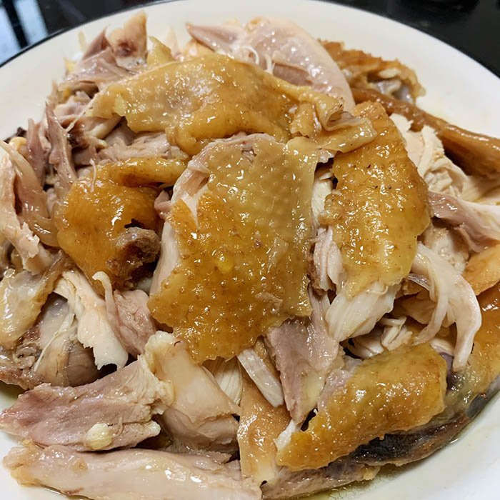 Thả con gà ướp dầu hào vào nồi cơm điện, 40 phút sau lại được món ngon bất ngờ - Ảnh 4 Thả con gà ướp dầu hào vào nồi cơm điện, 40 phút sau lại được món ngon bất ngờ - Ảnh 4