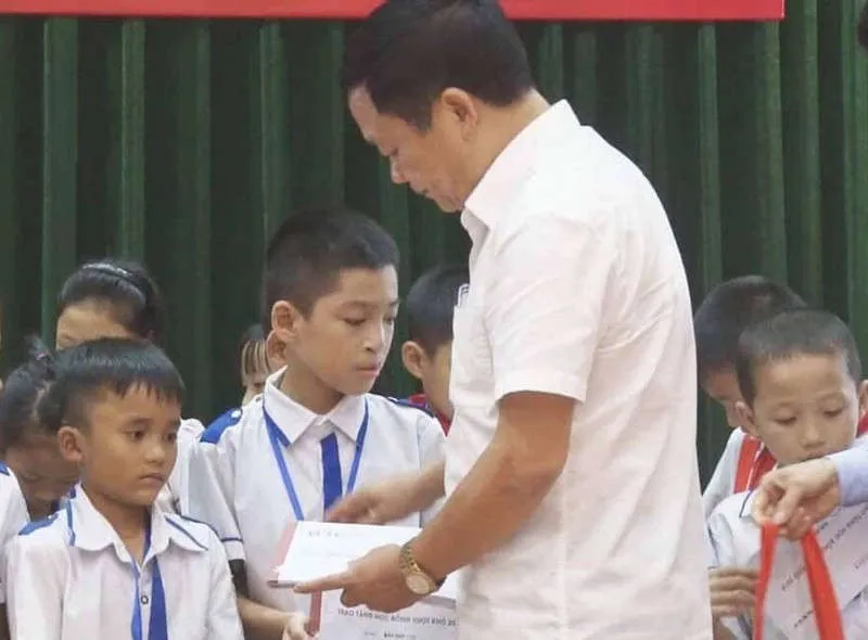 nghe an lam theo loi bac dan: lan toa tinh than tu than, tu giac hinh 4