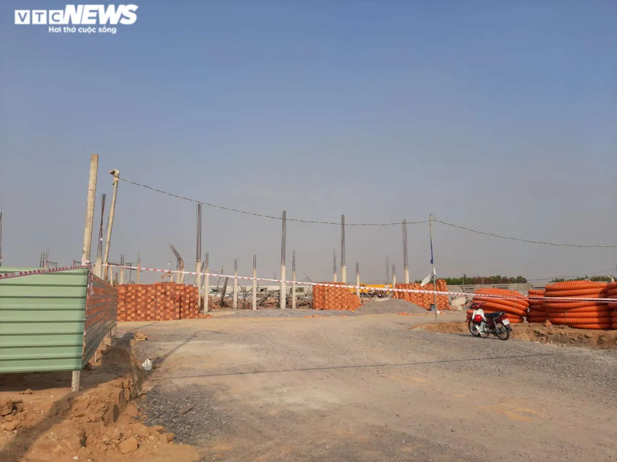 Sập tường 10 người chết ở Đồng Nai: Công trình có giấy phép xây dựng thế nào? - 1