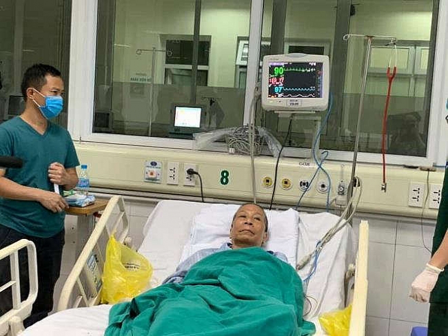 Sự hồi sinh kỳ diệu của bệnh nhân 19 mắc COVID-19 từng 'thập tử nhất sinh'