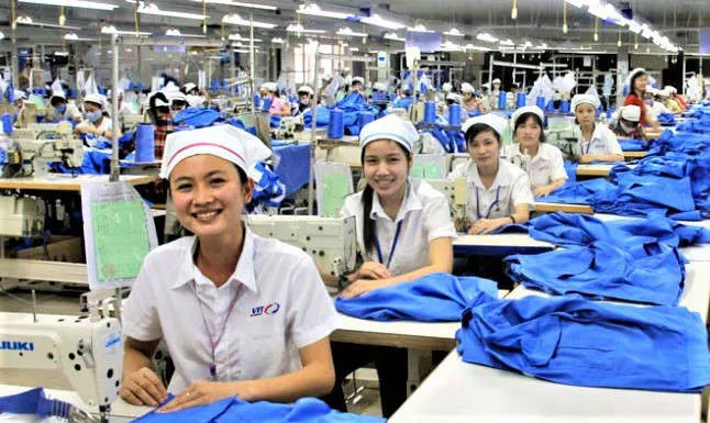 the gioi danh gia cao thanh cong chong dich va co hoi cua viet nam hinh 3