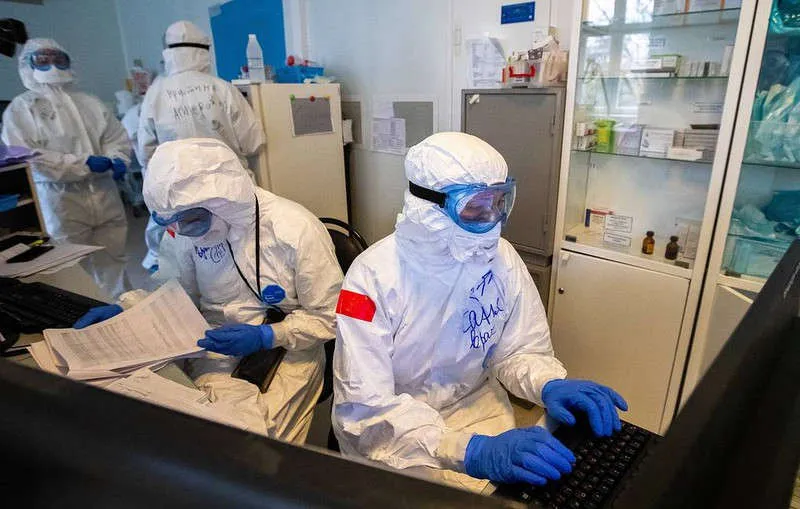 nga ghi nhan so ca mac covid-19 duoi 9.000 trong hai ngay lien tiep hinh 1