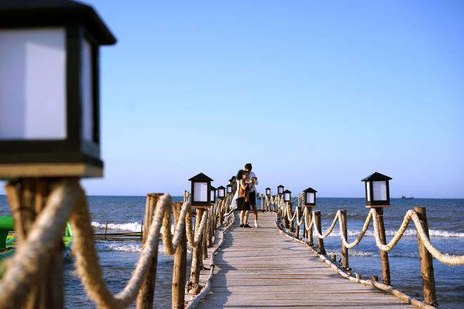 Khu nghỉ dưỡng Ana Mandara Huế đổi thương hiệu thành Lapochine Beach Resort - 3