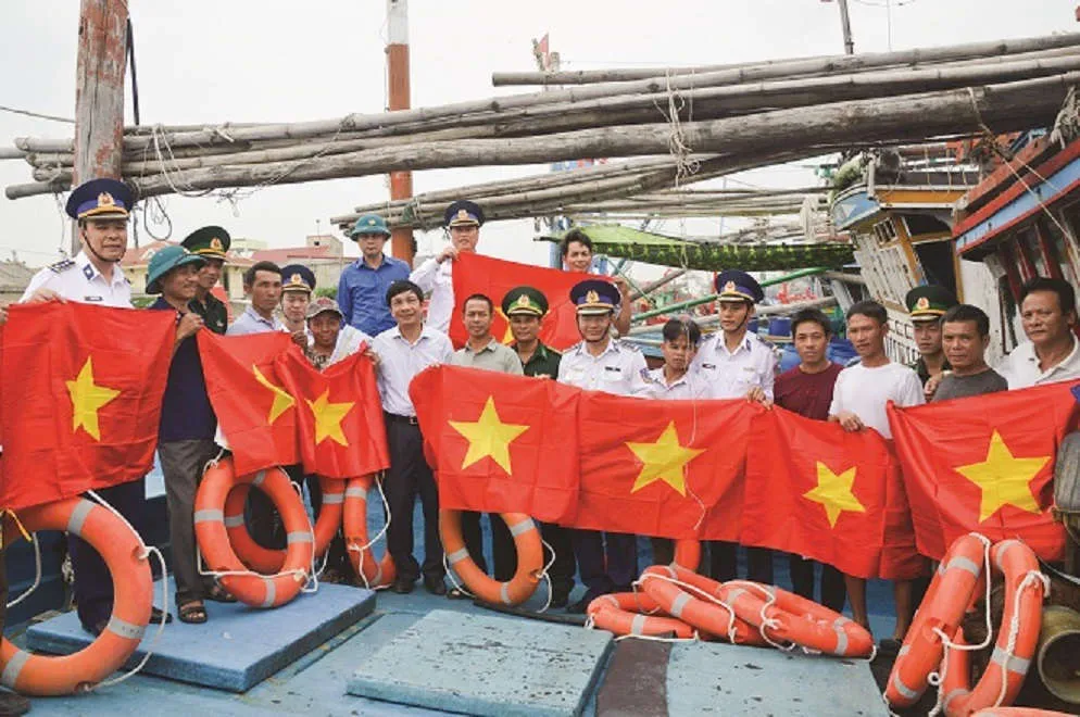 Phó tư lệnh Cảnh sát biển: Ngư dân Việt Nam đang được bảo vệ đúng pháp luật - 4