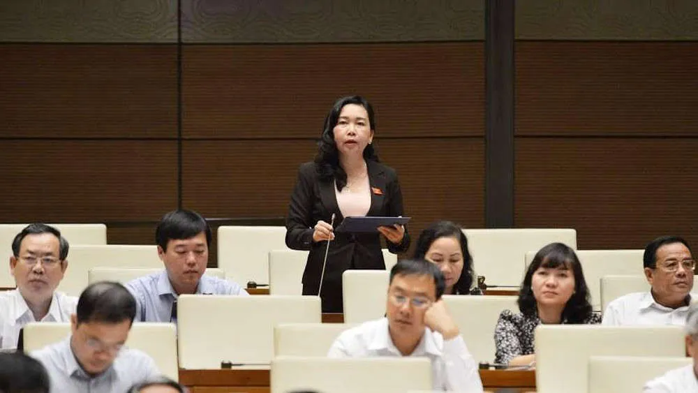 quoc hoi can danh gia tinh trang tre em di an xin hinh 1