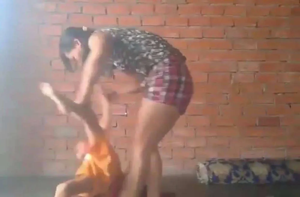 Xác minh clip người phụ nữ bóp cổ, đánh đập bé trai ở Bình Dương