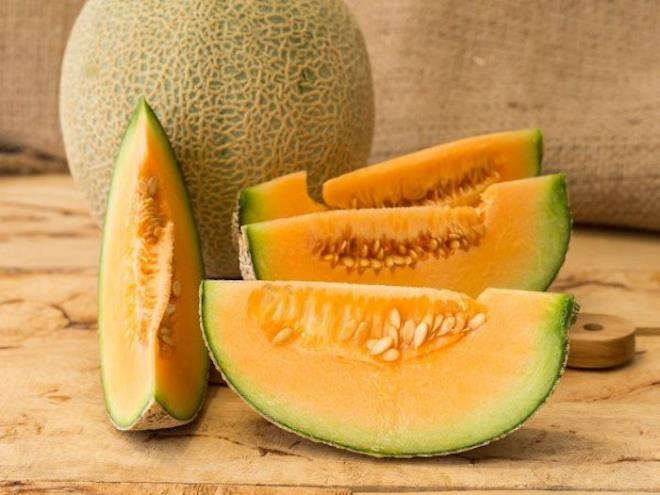 Ngày hè nóng bức, bạn cần lưu ý 12 thực phẩm này để làm mát cơ thể - 2
