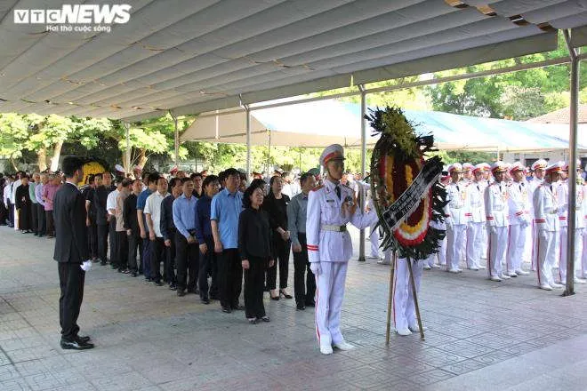 Ảnh: Lãnh đạo Đảng, Nhà nước viếng nguyên Chủ nhiệm Văn phòng Quốc hội Vũ Mão - 6