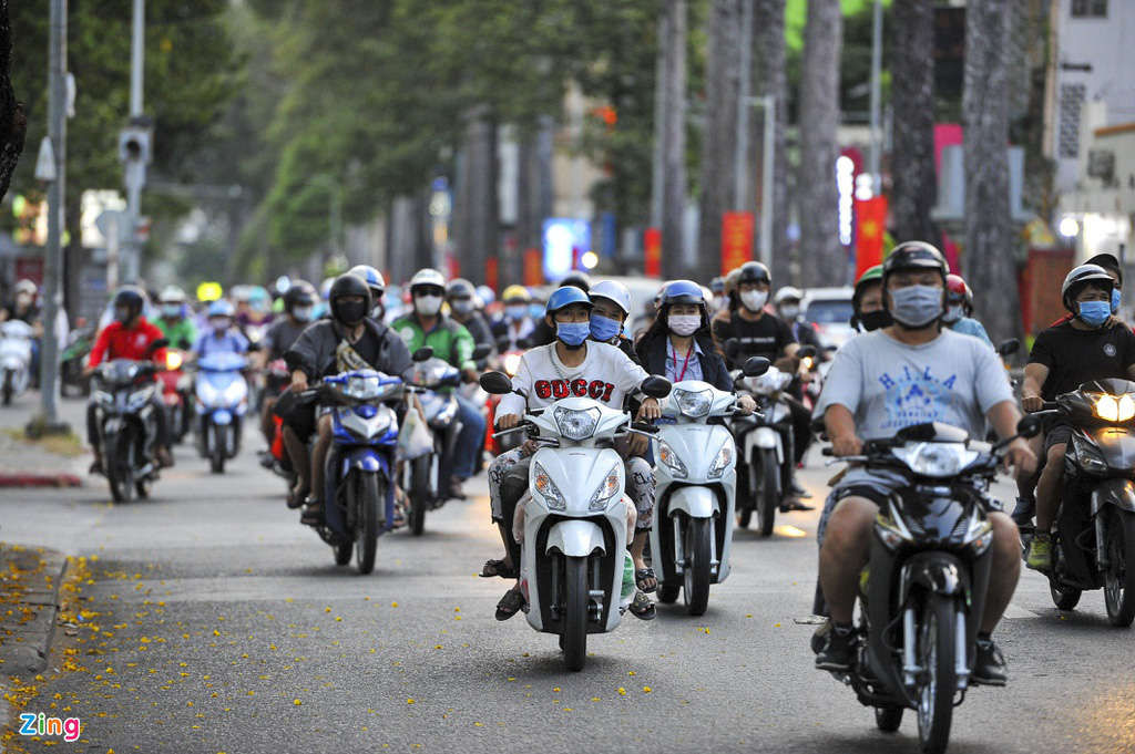 Bất động sản dần phục hồi, mặt bằng bán lẻ vẫn ảm đạm - Ảnh 1. Bất động sản dần phục hồi, mặt bằng bán lẻ vẫn ảm đạm - Ảnh 1.