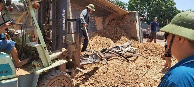 Xe 'hổ vồ' đè bẹp xe con ở Thanh Hóa: Danh tính 4 nạn nhân thương vong