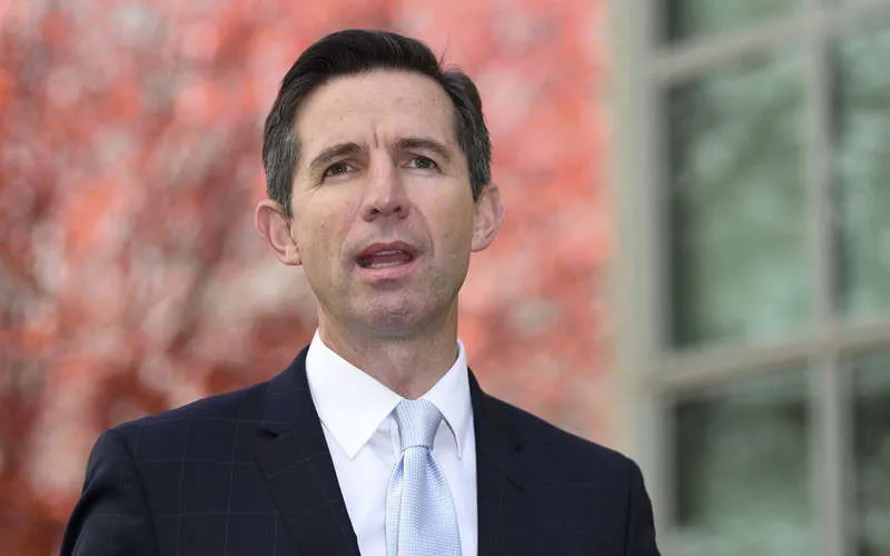 cang thang trong quan he australia-trung quoc lan sang linh vuc du lich hinh 1