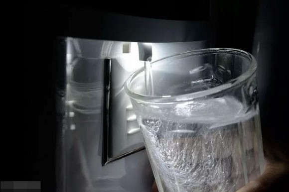 Máy lọc nước bạn sử dụng hàng ngày hóa ra rất bẩn! Học phương pháp này để tránh xa mối nguy hại cho sức khỏe - Ảnh 9 Máy lọc nước bạn sử dụng hàng ngày hóa ra rất bẩn! Học phương pháp này để tránh xa mối nguy hại cho sức khỏe - Ảnh 9