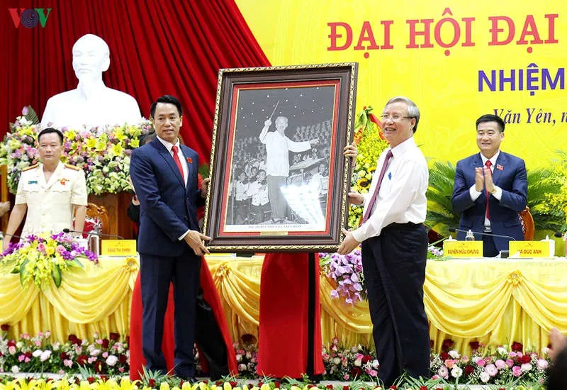 ong tran quoc vuong du dai hoi dang bo huyen van yen, tinh yen bai hinh 3