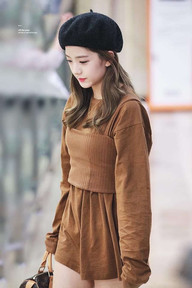 Những màu tóc 'ăn ảnh' nhất mà nàng nào cũng nên biết để có tấm hình nghìn like - Ảnh 7 Những màu tóc 'ăn ảnh' nhất mà nàng nào cũng nên biết để có tấm hình nghìn like - Ảnh 7