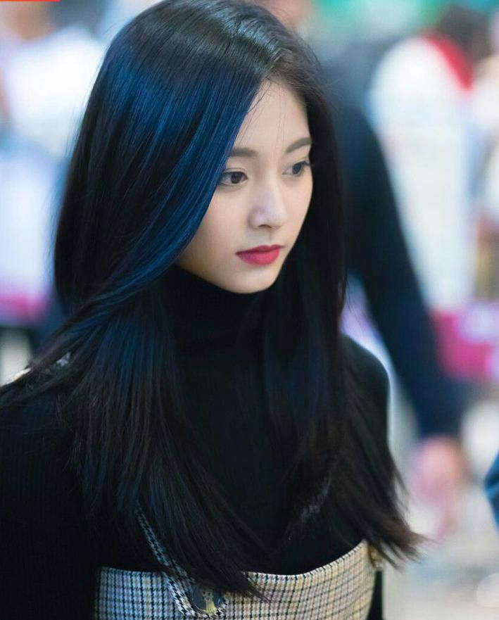 Những màu tóc 'ăn ảnh' nhất mà nàng nào cũng nên biết để có tấm hình nghìn like - Ảnh 10 Những màu tóc 'ăn ảnh' nhất mà nàng nào cũng nên biết để có tấm hình nghìn like - Ảnh 10