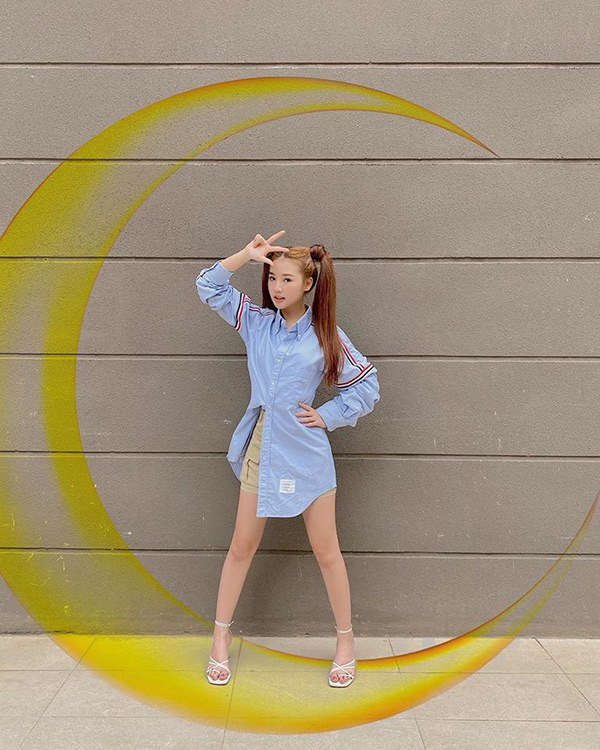 Nổi tiếng là khéo chọn đồ hack dáng nào ngờ cũng có lúc Amee làm lộ khuyết điểm chân ngắn vì cách mix này - Ảnh 6 Nổi tiếng là khéo chọn đồ hack dáng nào ngờ cũng có lúc Amee làm lộ khuyết điểm chân ngắn vì cách mix này - Ảnh 6