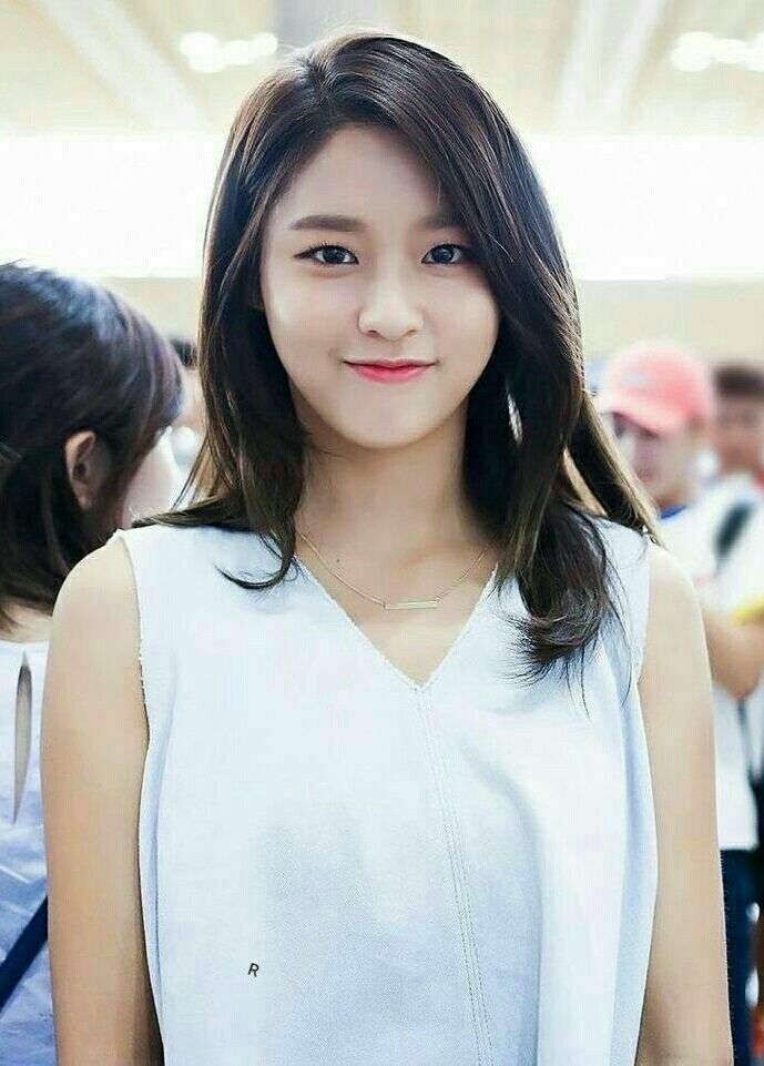 7 idol quyết định chính xác khi đổi dáng lông mày từ ngang sang cong - Ảnh 7