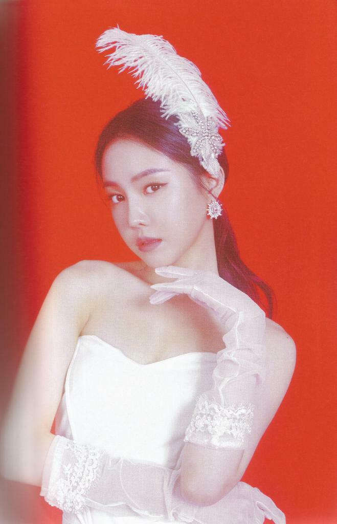 7 idol quyết định chính xác khi đổi dáng lông mày từ ngang sang cong - Ảnh 12
