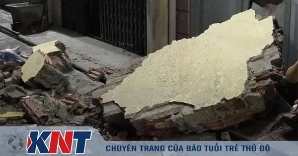 Dông lốc kéo sập bức tường cao 4m, hai mẹ con thương vong