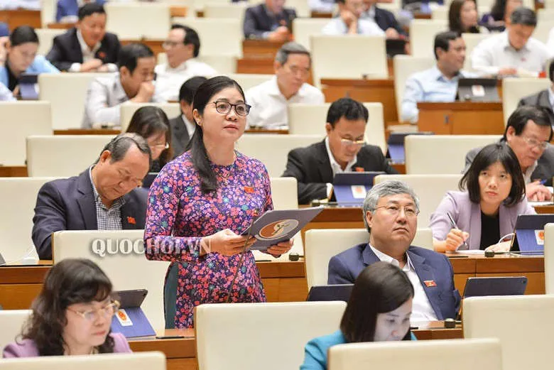 Thay thế sổ hộ khẩu bằng mã số định danh cá nhân: Khó khả thi!