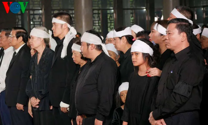 anh: le truy dieu, tien dua nha tinh bao tran quoc huong hinh 3