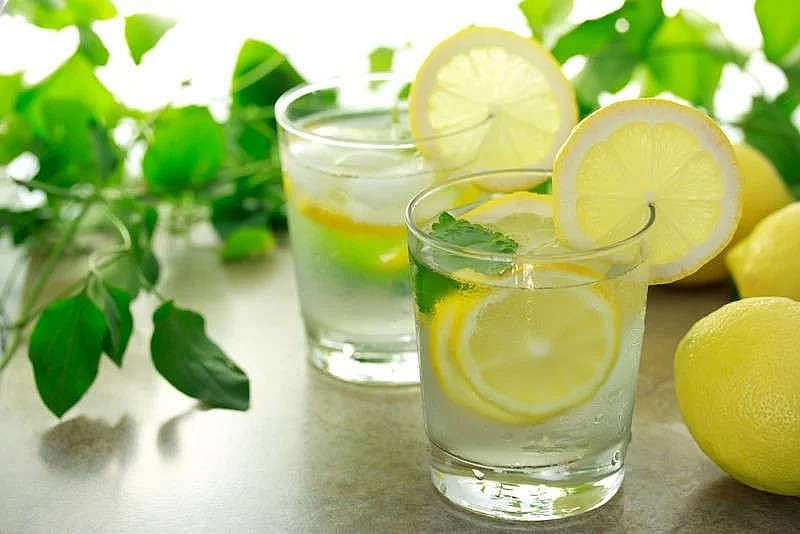 10 thức uống detox hiệu quả nhất mà bạn nên uống mỗi ngày