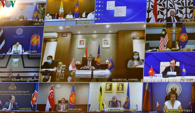 ASEAN cần nâng cao cảnh giác ngăn chặn làn sóng dịch Covid-19