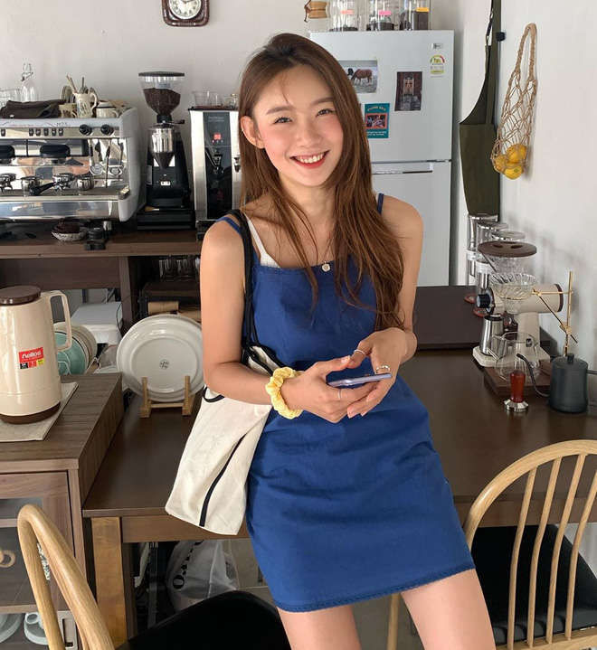 5 mẫu váy cứ diện là 'auto' hack eo thon chẳng cần quá cầu kỳ - Ảnh 1 5 mẫu váy cứ diện là 'auto' hack eo thon chẳng cần quá cầu kỳ - Ảnh 1