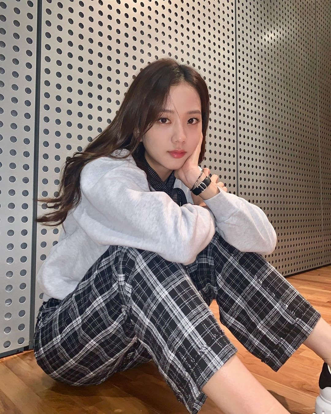 4 idol Hàn có style đời thường đặc trưng - Ảnh 13