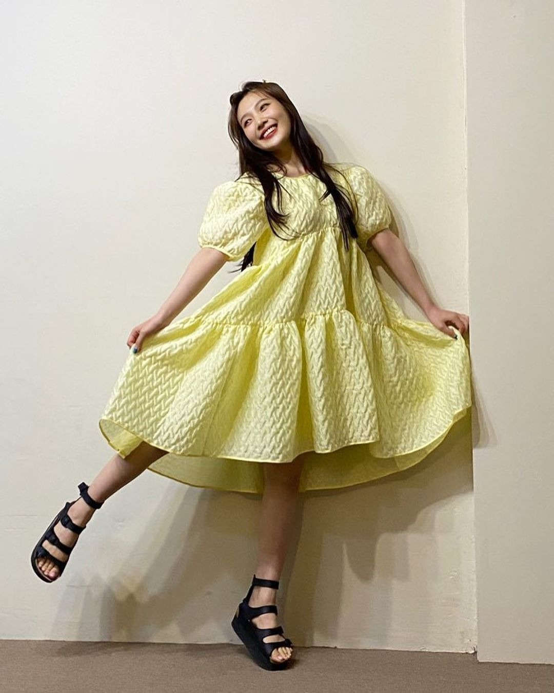 4 idol Hàn có style đời thường đặc trưng - Ảnh 3