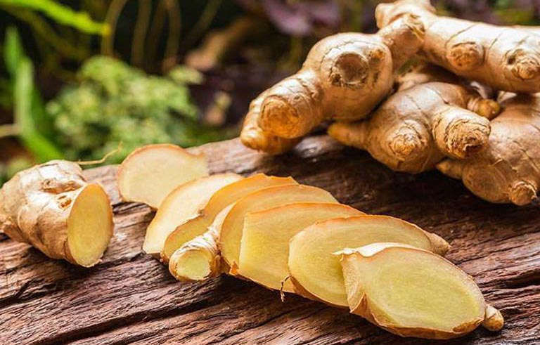 Cách làm rượu gừng nghệ hạt gấc giúp lấy lại làn da, vóc dáng cho mẹ sau sinh - Ảnh 2 cach-lam-ruou-gung-nghe-hat-gac-3