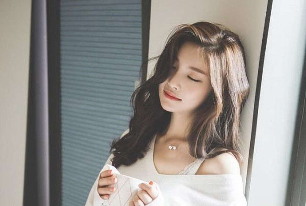 Top 3 cung hoàng đạo xem tình yêu là số 1, thường xuyên nhớ người cũ - Ảnh 1