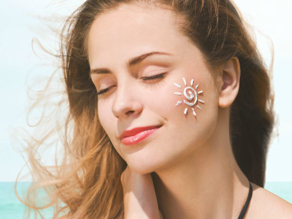 5 thói quen đơn giản giúp chị em trông trẻ hơn tuổi thật, ai cũng có thể làm được - Ảnh 1 5 thói quen đơn giản giúp chị em trông trẻ hơn tuổi thật, ai cũng có thể làm được - Ảnh 1