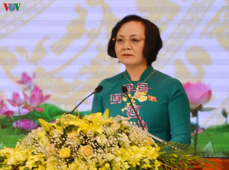 moi dai dien can bo tre, can bo nu, can bo dan toc du ky hop hdnd tinh yen bai hinh 1