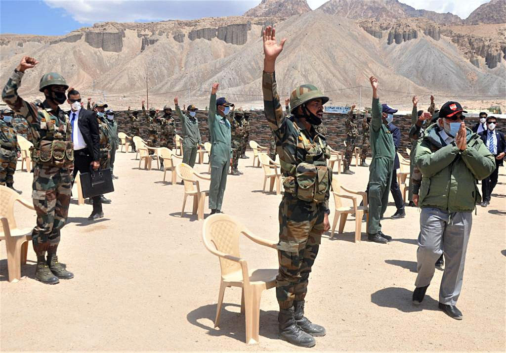 dai dien dac biet ve bien gioi cua an – trung sap gap mat hinh 1