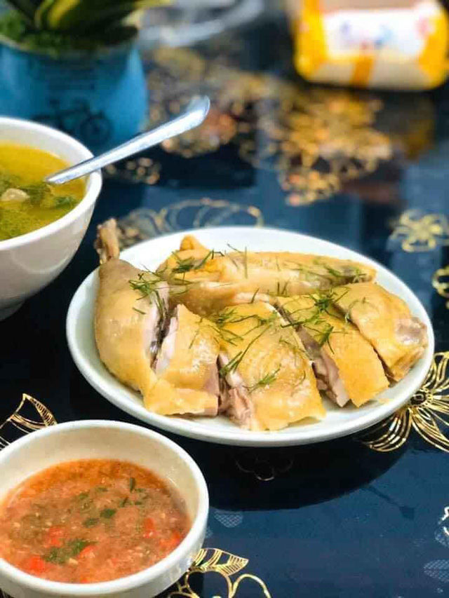 Cách mới rất nhanh và dễ giúp luộc gà không nứt da, chặt gà gọn đẹp, một phát ăn ngay, chị em đọc xong chỉ muốn thực hành ngay lập tức - Ảnh 4 Cách mới rất nhanh và dễ giúp luộc gà không nứt da, chặt gà gọn đẹp, một phát ăn ngay, chị em đọc xong chỉ muốn thực hành ngay lập tức - Ảnh 4