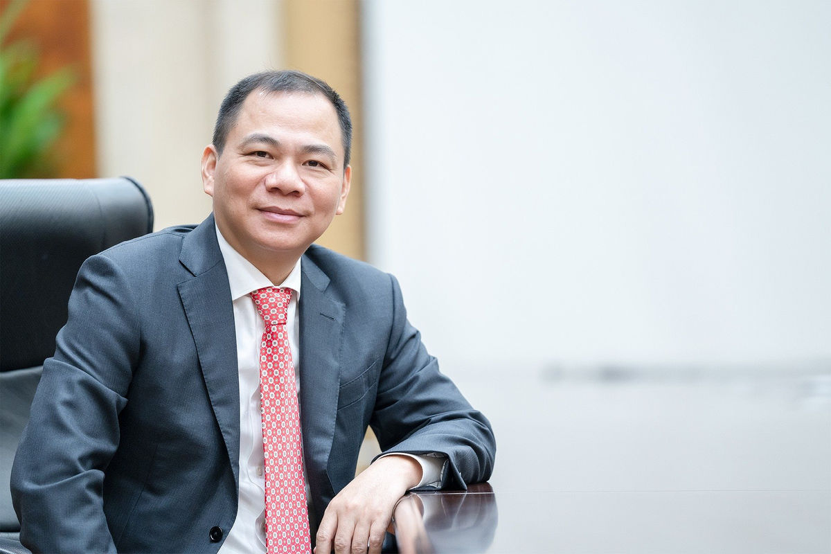 Ông Phạm Nhật Vượng nhận thù lao tiền tỷ từ Vingroup