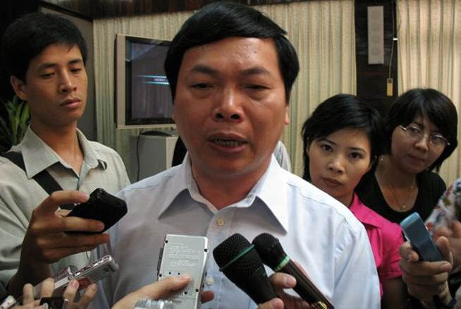 cuu bo truong cong thuong vu huy hoang: tu ky luat dang den khi bi khoi to hinh 2