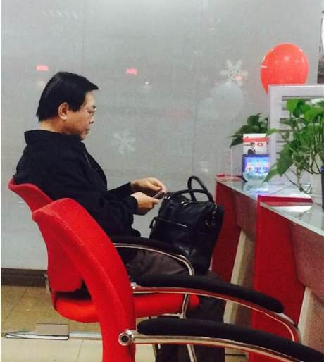 cuu bo truong cong thuong vu huy hoang: tu ky luat dang den khi bi khoi to hinh 8